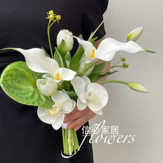 Bó hoa cưới côdâucalla huệ tulip côdâu từ hoa nhân tạo CEVERIA C0263
