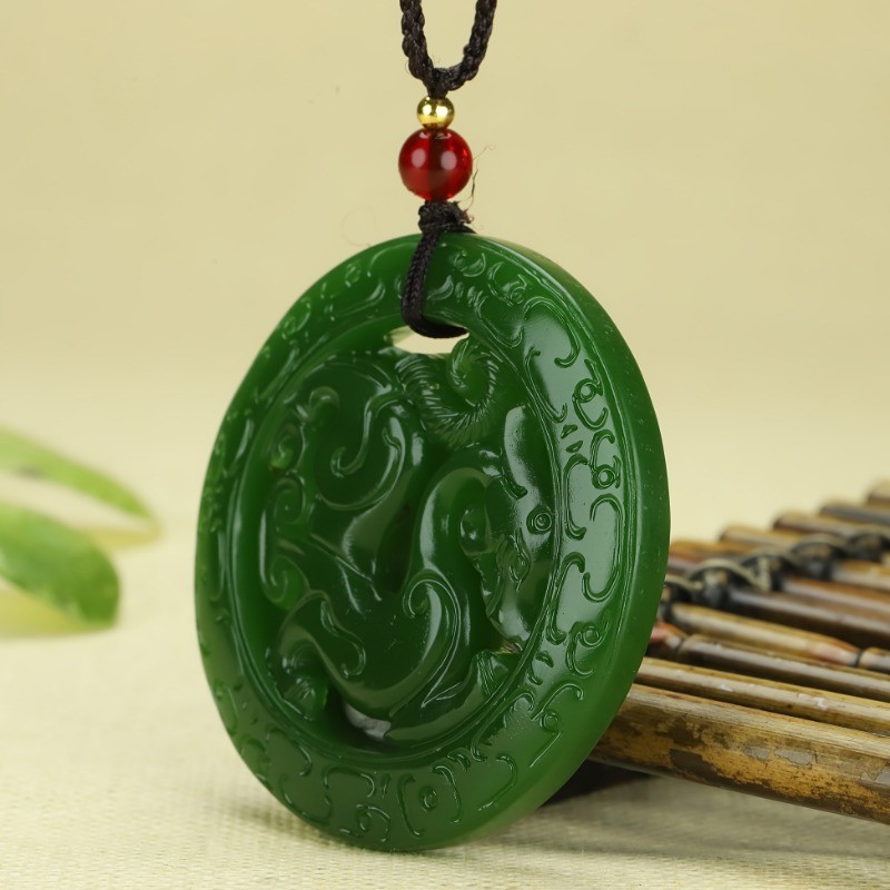 Vòng cổ mặt dây chuyền rỗng thanh lịch-Thiết kế khắc tinh tế, Phong cách truyền thống Trung Quốc, Phụ kiện thời trang nam