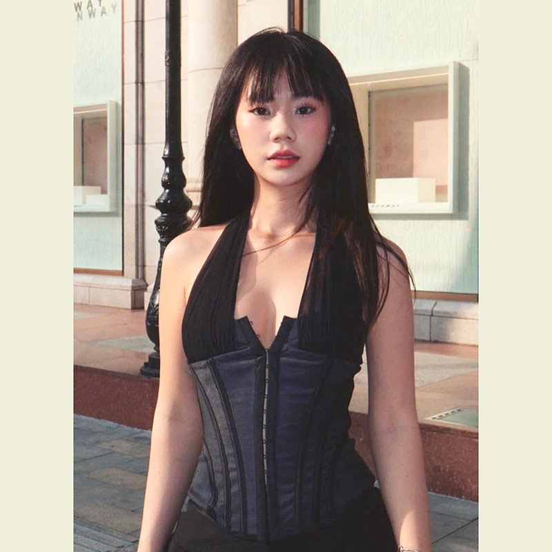 Klalien Áo Vest Cổ Dây Không Tay Lưng Skinny Nhìn Mỏng Hơn Màu Trơn Gợi Cảm Thường Ngày Nóng Gà Con 2025 Thời Trang Mới Nữ