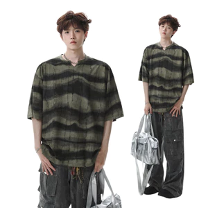 TIANLESIWEI Áo thun sọc cổ chữ V màu xanh lá cây cổ chữ V mùa hè dáng rộng nam nữ áo thun cotton
