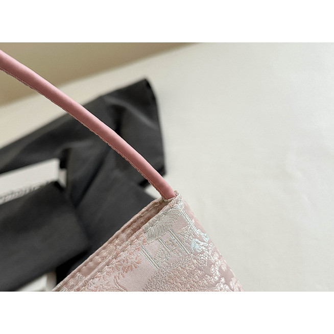Túi xô lụa trang trí treo tassel thêu thủ công mới của Trung Quốc