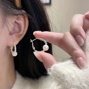 Bông tai ngọc trai thời trang mẫu mới sang trọng nhẹ nhàng kim 925 Bạc mẫu mới bông tai cao cấp sang trọng nhẹ nhàng trang sức tai thích hợp