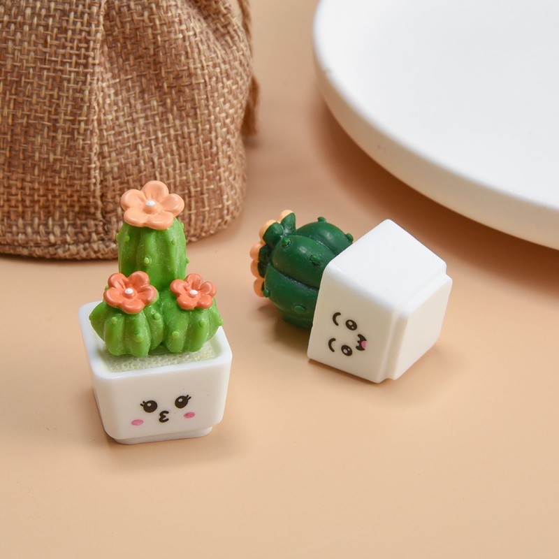 1 / 4 Thu Nhỏ Chậu Cây Xương Rồng Cây Cảnh Mô Hình Trang Trí Nhà Đồ Chơi Micro Phong Cảnh Ô Tô Để Bàn Trang Trí