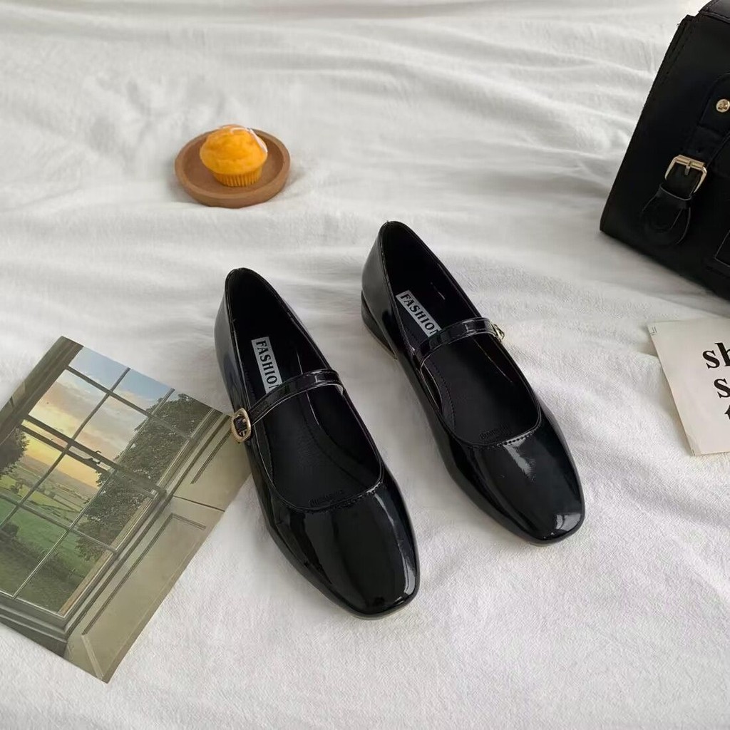 🔥Còn hàng🔥Giày Mary Jane Nữ,giày mũi vuông,dây đeo chéo đỏ, trắng và đens(size35-42)