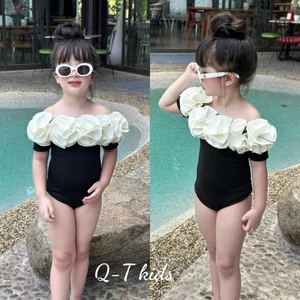 10-30kg Bộ bơi hoa hồng trễ vai QT cho bé gái