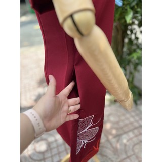 (SALE LỖ NGHĨ BÁN)  Đầm Trung Niên Cao Cấp BIGSIZE thiết kế trẻ trung sang trọng chất liệu vải thoáng mát thêu hoa