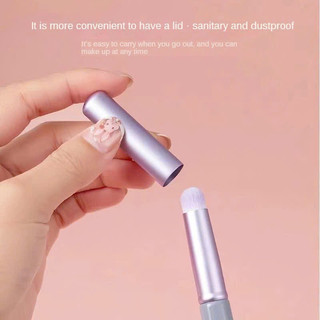 Cọ Son Môi Silicon Có Nắp, Đầu Tròn Mềm Mịn, Tán Son Đều Màu, Dễ Dùng – Phụ Kiện Trang Điểm Nữ