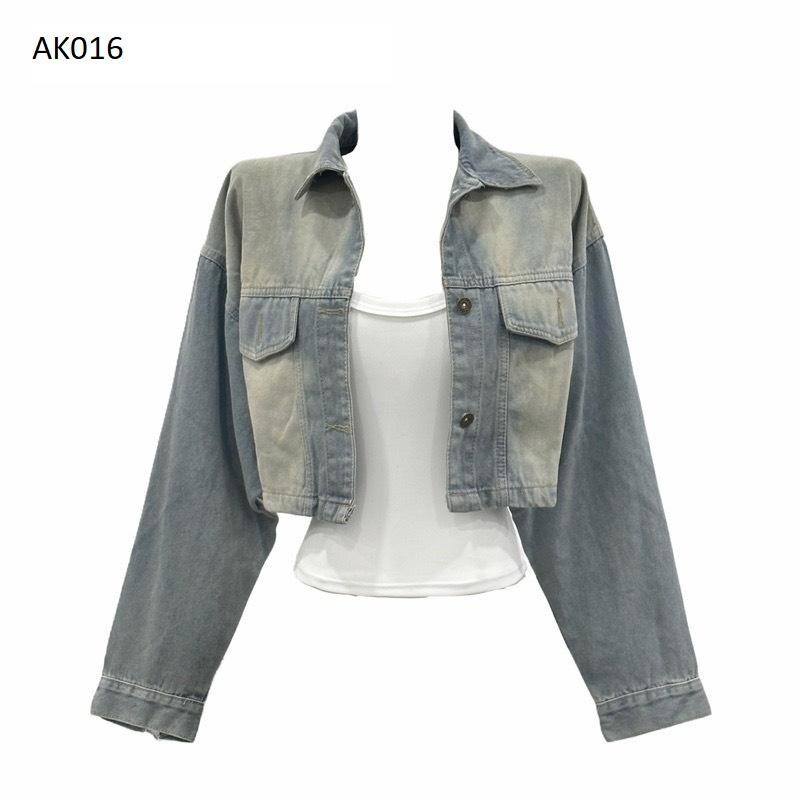 Áo khoác jean croptop nữ, áo chống nắng nữ freesize form thường phối túi lật màu loang phong cách cá tính- AK016