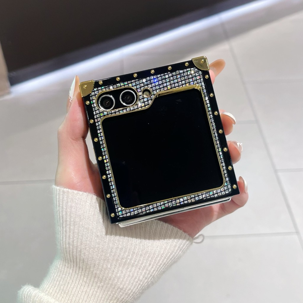 Thời Trang Lấp Lánh Thiết Kế Thủ Công Đứng Gấp Ốp Lưng Điện Thoại Samsung Galaxy Z Flip 3 4 5 6 7 7FE Độc Đáo Chống Ốp Lưng Cho Z Flip7 Có Giá Đỡ Bướm Lấp Lánh Vỏ Điện Thoại