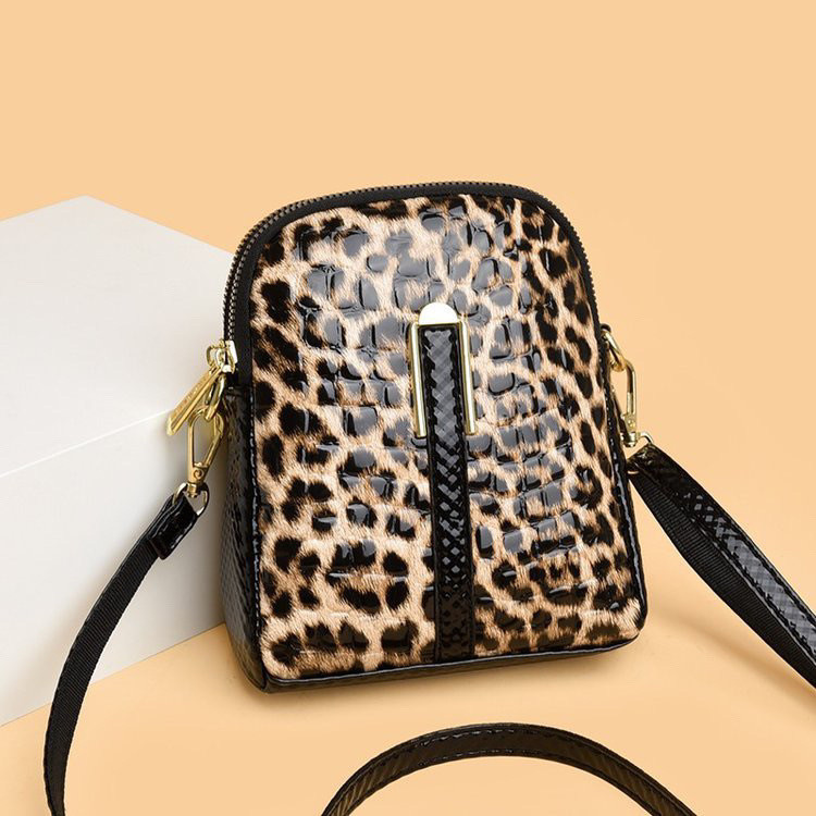 New Women's Bag Leopard Print Mobile Phone Bag Genuine Goods High Fashion Multi-Layer Pouch Shoulder Soft Leather Cross-Body Bag Women's Bag Leopard Print