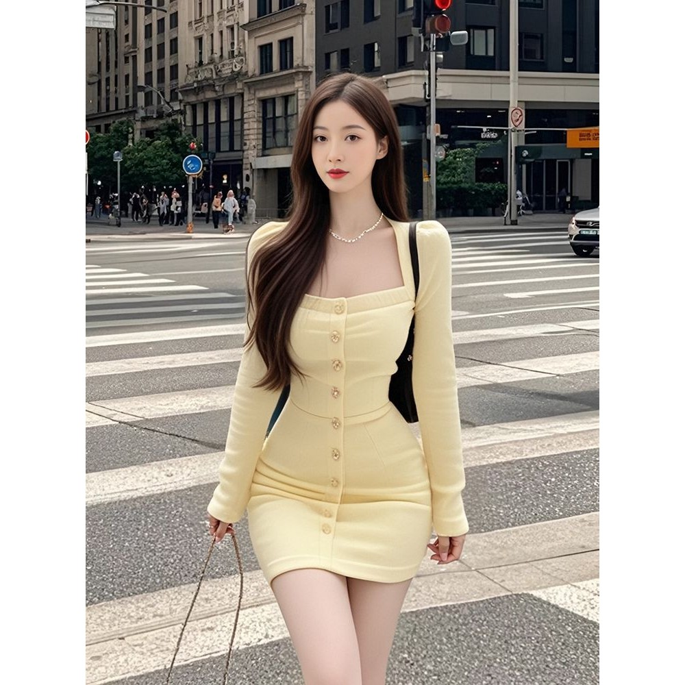 A.t.a Đầm dài tay một tay cổ vuông khí chất