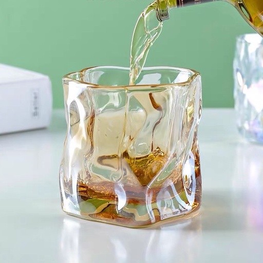 Cốc thủy tinh decor uống nước sáng tạo cốc xoắn, ly thuỷ tinh uống whisky cao cấp