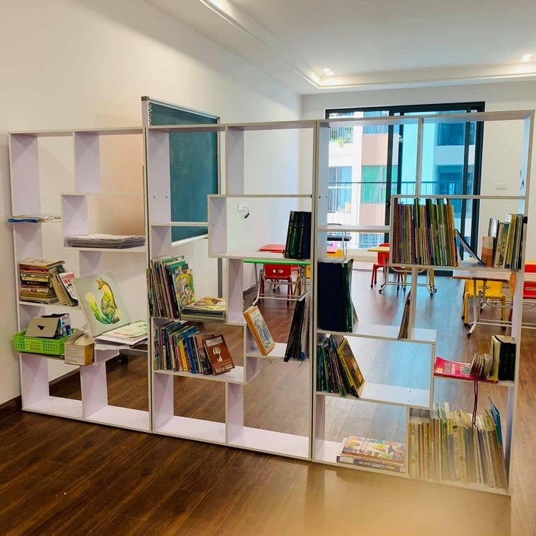 Kệ sách gỗ chữ U gỗ MDF loại tốt uy tín 130x60x17 của BinBo