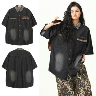 Áo sơ mi Denim thời trang GKSSS với chi tiết in họa tiết da báo và thiết kế ngực đơn
