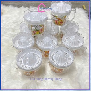 Dụng cụ vắt cam trong suốt chất liệu nhựa Cao Cấp có lưới lọc, nắp đậy kèm ca đong định mức - Phương Trang
