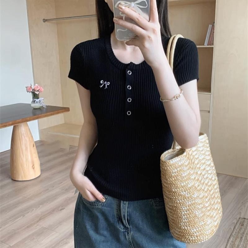 Áo Thun Nữ Tay Ngắn Cổ Cúc Bấm PINKSTORE29 Thêu Nơ Dễ Thương A51217
