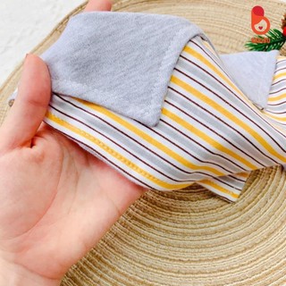 Yếm tam giác cotton cho bé, thiết kế đáng yêu
