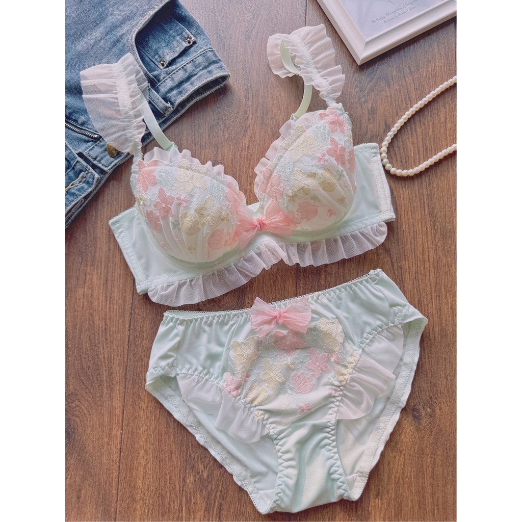 Bộ áo ngực cốc mỏng thêu cô gái ngọt ngào Nhật Bản Bộ đồ lót cốc lớn cỡ lớn
