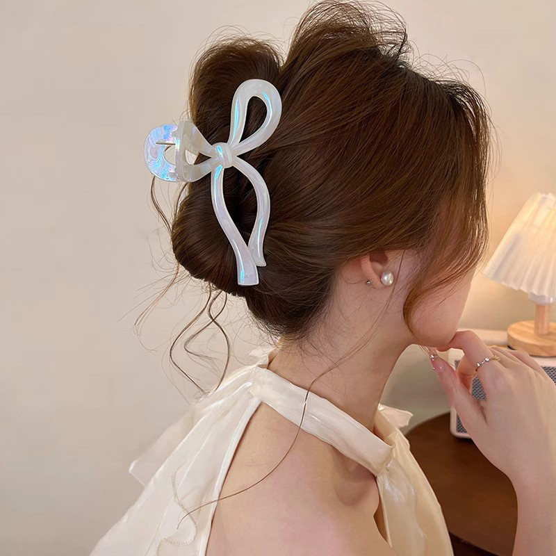 Kẹp móng vuốt lớn cho nữ Kẹp nơ cá mập