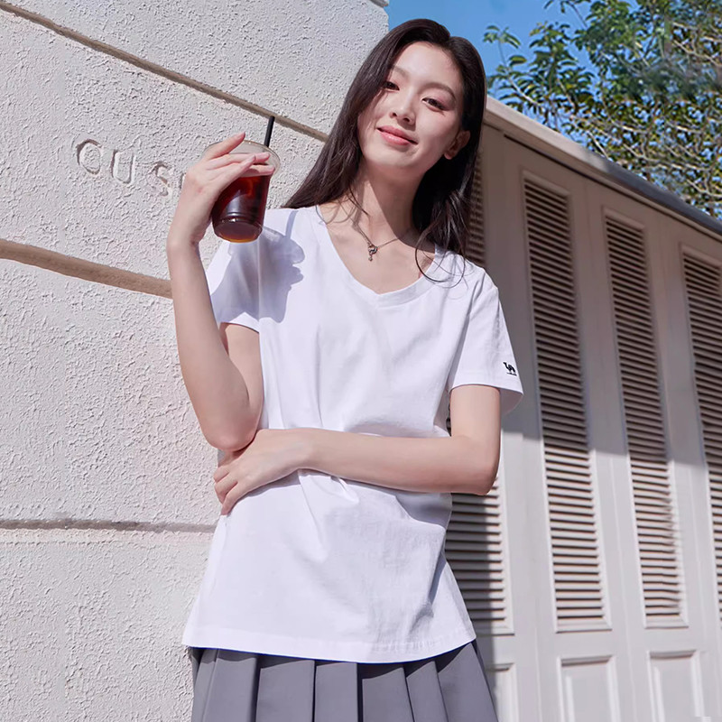 Ảnh Camel CROWN Áo thun ngắn tay nữ đáy áo sơ mi hot girl phong cách lười biếng cổ chữ V nguyên chất cotton thể thao hàng đầu 2