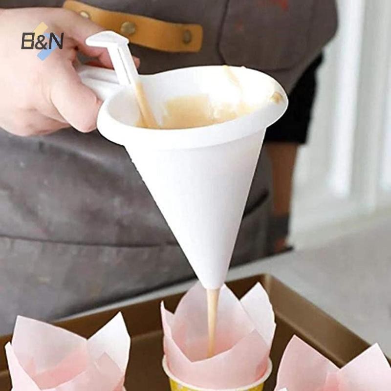 B & N Phễu cầm tay có thể điều chỉnh Khuôn làm bánh kẹo sô cô la Kem làm bánh ngọt Bánh quy Cupcake Pancake Maker Cung cấp làm bánh nhà bếp.