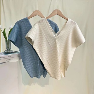 Miyake Xếp Ly Mùa Hè Phong Cách Mới Thời Trang Tất Cả Trận Đấu Rời Cổ Chữ V Áo Sơ Mi Nhỏ Tính Khí Thanh Lịch Không Đều Ngắn @