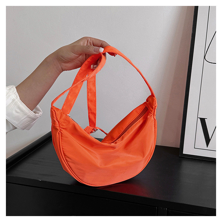 Túi đeo chéo nữ mùa hè đa năng bằng vải nylon mới, túi bánh bao cho học sinh, túi đeo chéo thoải mái