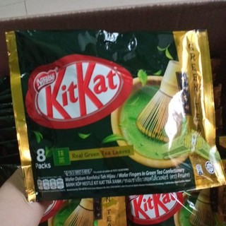 Bánh xốp Socola Kitkat vị Trà Xanh 8 thanh 17g (136g)
