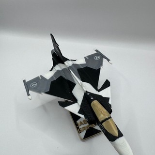 Mô hình kit lắp ráp máy bay tiêm kích Saab JAS 39 "Gripen"