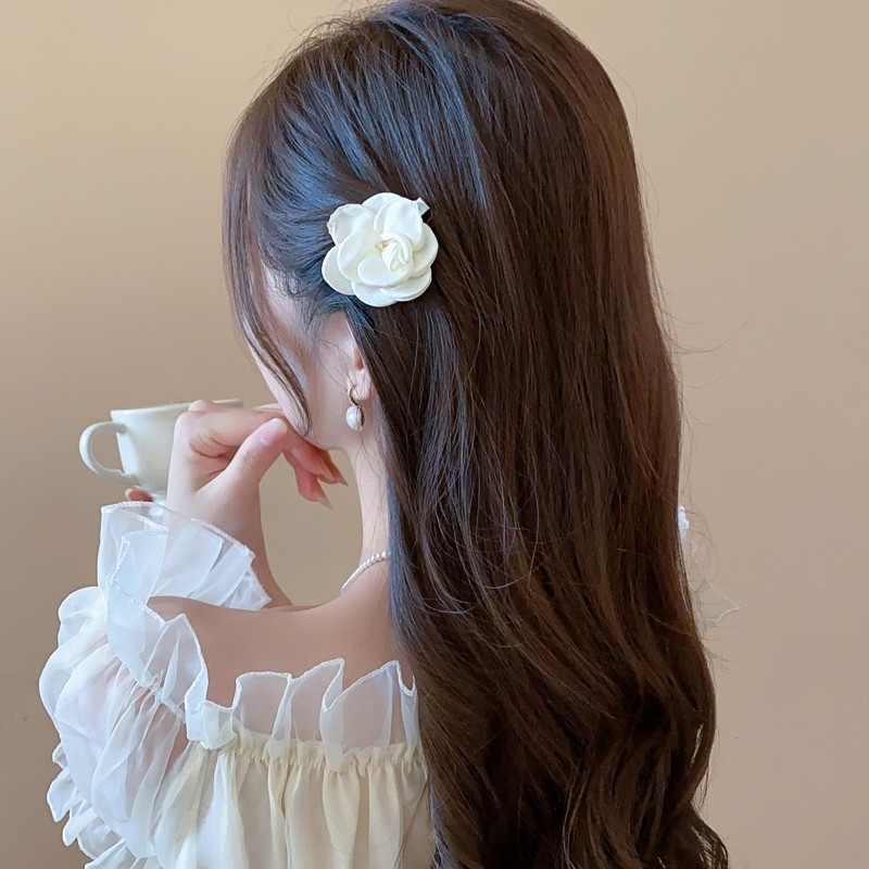 Kẹp tóc Camellia nhỏ thơm satin nhẹ nhàng cô gái mũ retro hoa mỏ vịt kẹp siêu cổ tích internet nổi tiếng phụ kiện tóc kẹp tóc