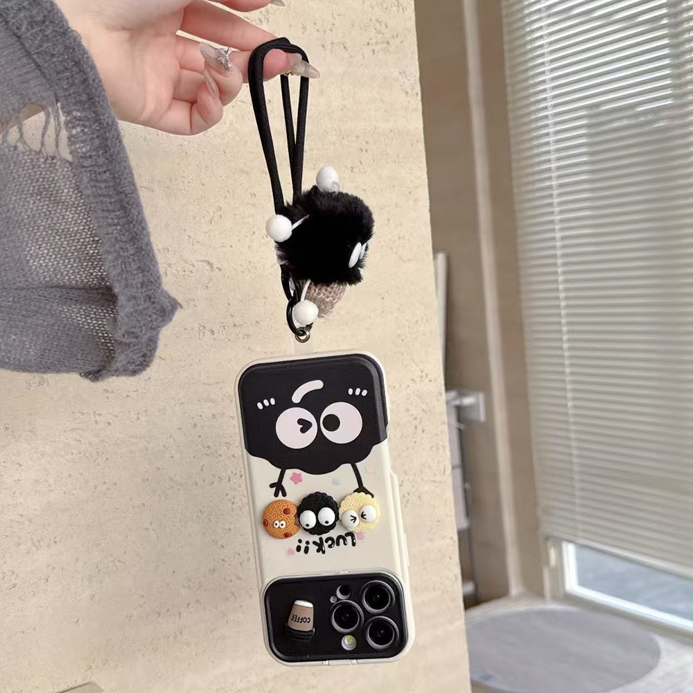 Dễ Thương Bóng Than Búp Bê + Mặt Dây Chuyền Lật Gương Giá Đỡ Ốp Lưng Điện Thoại Cho iPhone 17 Pro Max 17 Air 16 Plus 15 14 13 12 11ProMax Vỏ Bảo Vệ Chống Sốc