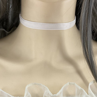 Ju Jingyi sinh nhật phong cách công chúa cùng kiểu Vòng cổ nhung đen dây nhung đơn giản Vòng cổ xương đòn choker