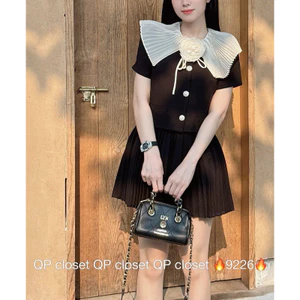 Set áo cổ dập ly hoa ngực + cvay dập ly - QP