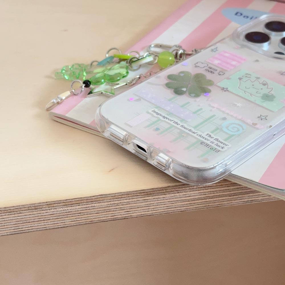Ốp lưng cứng Tương thích với iPhone 13 13Pro 13ProMax 14 14Pro 14ProMax 15 15Pro 15ProMax 16 16Pro 16ProMax 17 17Pro 17ProMax Ốp họa tiết cỏ ba lá lấp lánh tình yêu