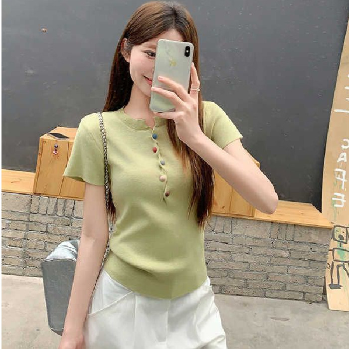 Áo phông ngắn tay dệt kim Lụa băng cổ chữ V Áo sơ mi nữ dáng ngắn cảm giác thiết kế mẫu Mới Mùa Hè