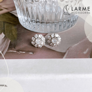 Khuyên tai nữ bông tai đá cô dâu sang trọng phong cách nhẹ nhàng Larme accessories- KT0241