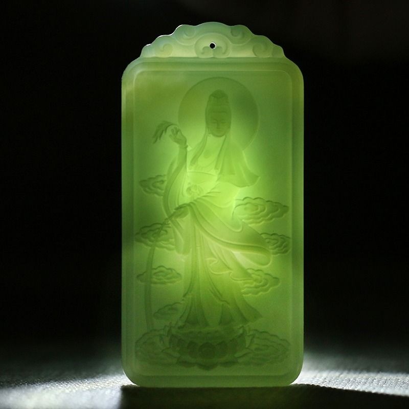 Mặt dây chuyền Sapphire Guanyin tự nhiên Nam Nữ Phong cách Ngọc Thương hiệu Mặt dây chuyền ngọc thủ công