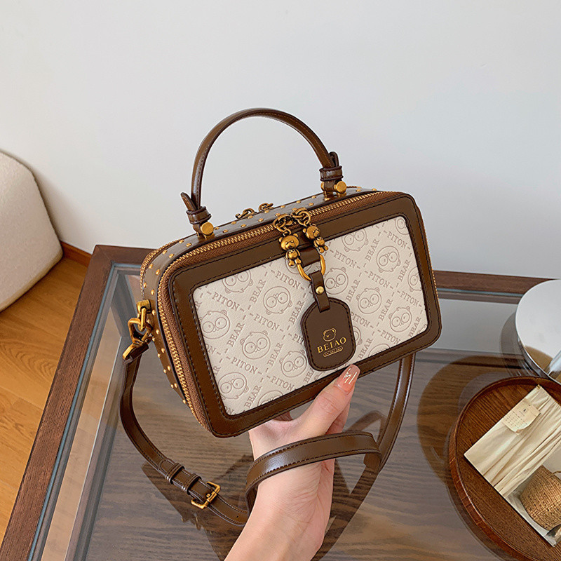 Túi Nữ Phong Cách Mới Hàng Sẵn Có-Túi Đeo Vai Nữ Thời Trang Retro Màu Sắc Tương Phản Phiên Bản Hàn Quốc Túi Đeo Vai Nữ Túi ins Hoạt Hình Gấu Đơn Giản Hợp Thời Trang