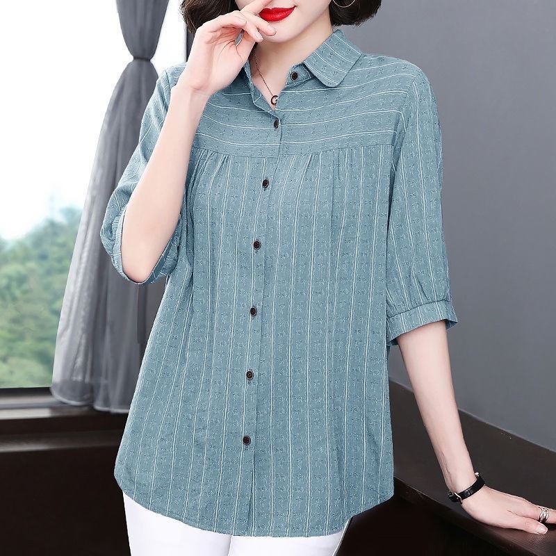 Áo sơ mi sọc nữ dáng rộng, thoải mái, phù hợp mặc mùa hè