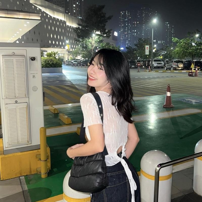 Áo nữ kiểu ren thun hoa nổi tay ngắn rút dây lưng ôm dáng cá tính top