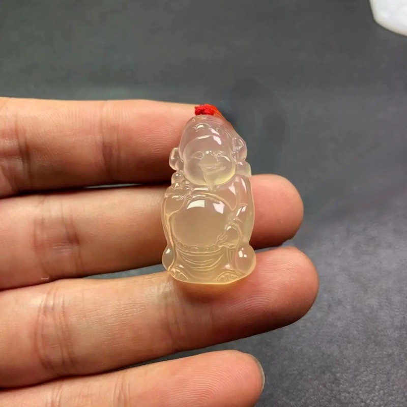 Mặt dây chuyền băng tự nhiên Chalcedony Mã não Mini Thần tài Phụ nữ Mặt dây chuyền tinh tế