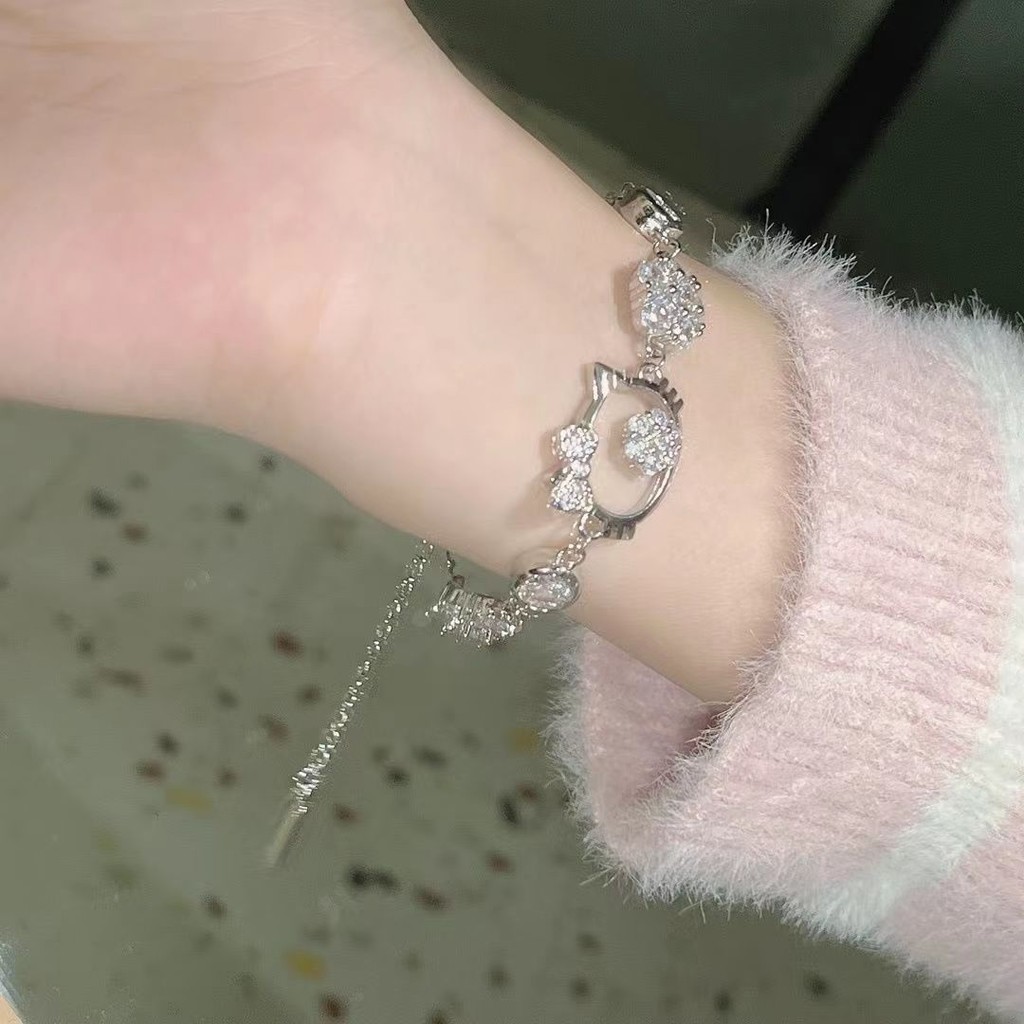 Vòng tay nữ thiết kế hình Hello Kitty thời trang tinh tế làm quà tặng sinh nhật bạn gái