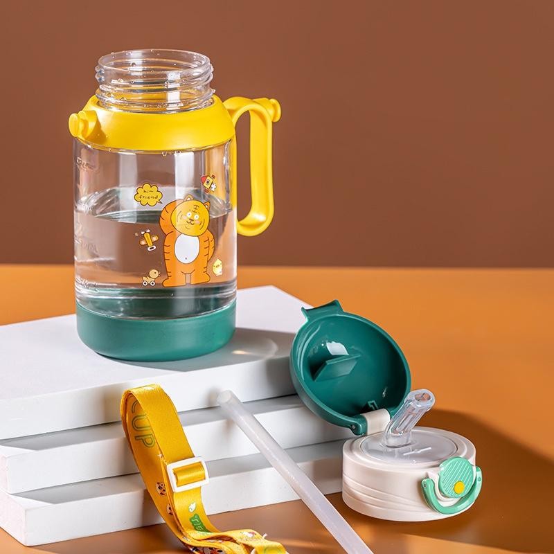 BÌnh Nước Nhựa Trong Suốt pm Có Tay Cầm Và Dây Đeo 500ml