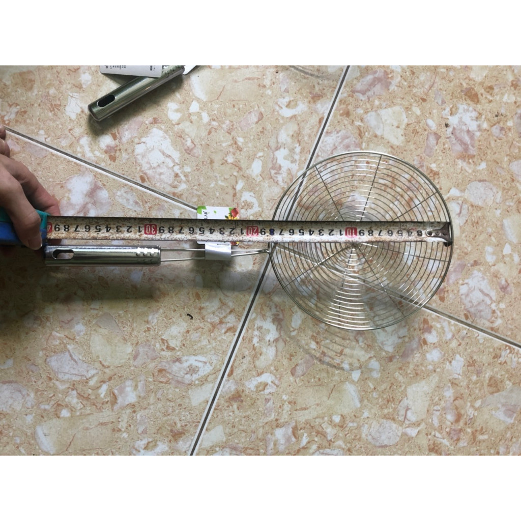Vợt lẩu nấu rán chiên chao vòng 18cm vớt thức ăn bằng inox bền đẹp sáng bóng