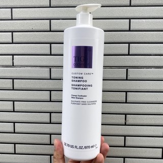 Dầu gội tím khử vàng dành cho tóc tẩy Tigi Copyright Toning Shampoo 970ml [ TN ]