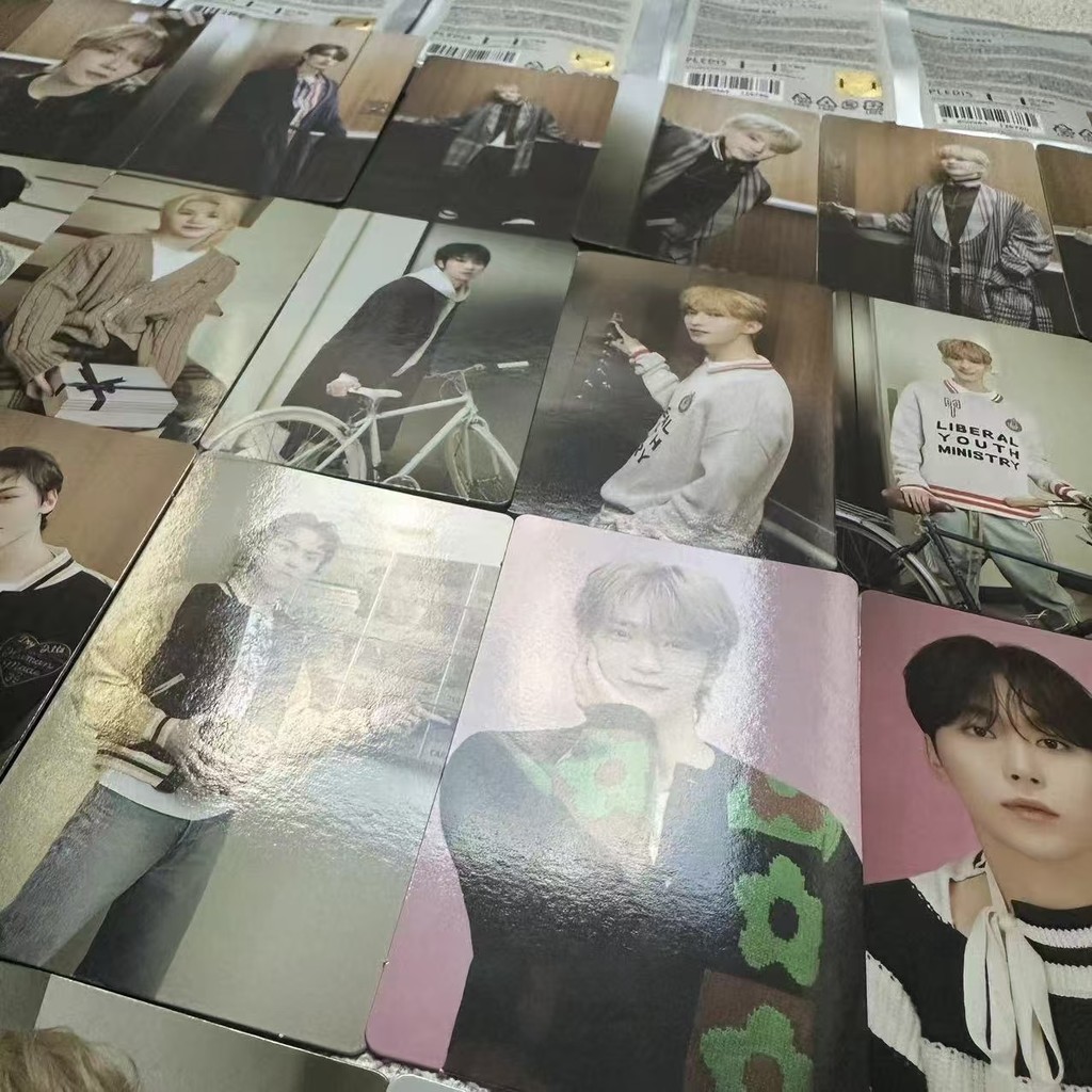 Chuyến lưu diễn Seventeen Follow To Seoul Trading Photocard