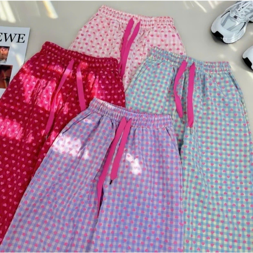[Combo 2 chiếc] Quần ống rộng nữ họa trái tim chất vải đũi xốp mềm mại thoáng mát hot 2025