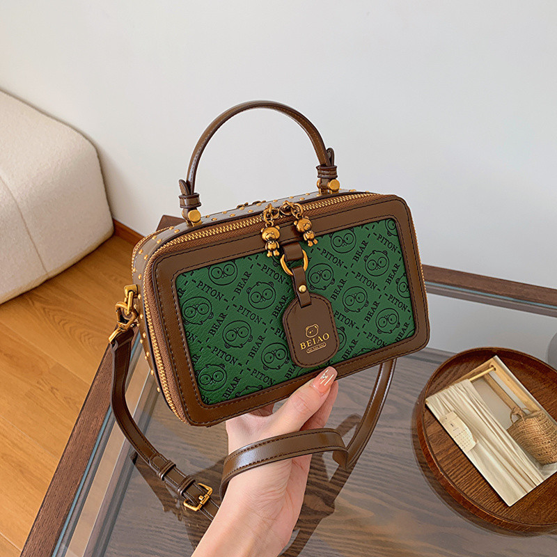 Túi Nữ Phong Cách Mới Hàng Sẵn Có-Túi Đeo Vai Nữ Thời Trang Retro Màu Sắc Tương Phản Phiên Bản Hàn Quốc Túi Đeo Vai Nữ Túi ins Hoạt Hình Gấu Đơn Giản Hợp Thời Trang