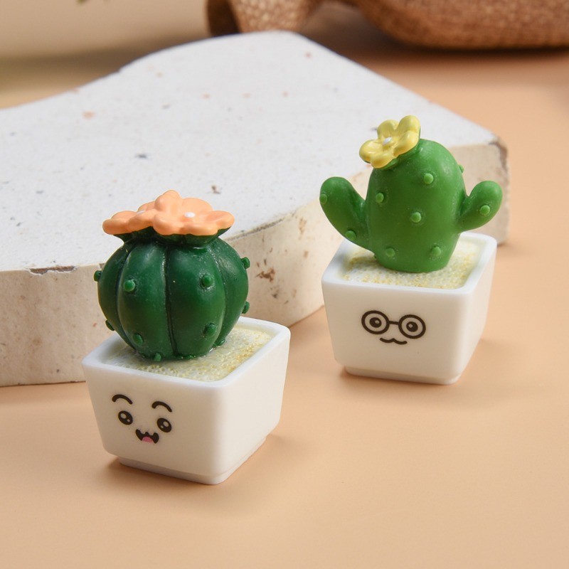 1 / 4 Thu Nhỏ Chậu Cây Xương Rồng Cây Cảnh Mô Hình Trang Trí Nhà Đồ Chơi Micro Phong Cảnh Ô Tô Để Bàn Trang Trí