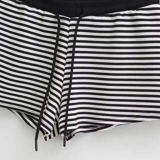 Quần short sọc bị chặn màu mới có dây rút rộng để mặc thường ngày cho nữ